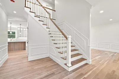 2 Berthold St, Saugus, MA 01906 - Photo 17