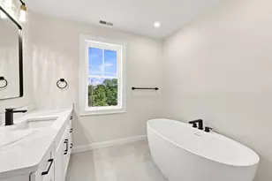 2 Berthold St, Saugus, MA 01906 - Photo 25