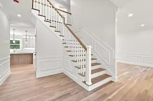 2 Berthold St, Saugus, MA 01906 - Photo 17