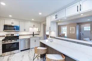 39 Birch St, Tewksbury, MA 01876 - Photo 13