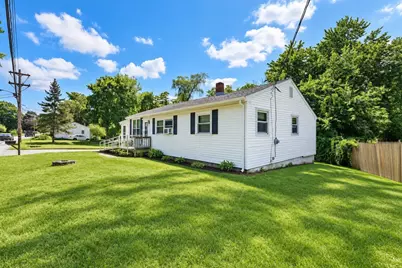 138 Fremont St, Taunton, MA 02780 - Photo 21