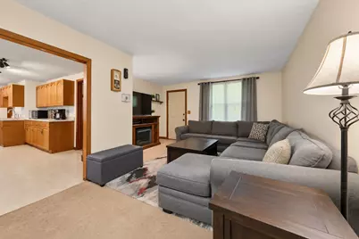 138 Fremont St, Taunton, MA 02780 - Photo 3