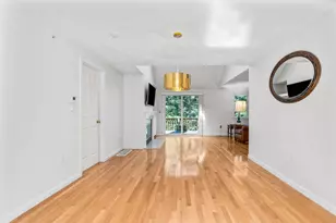 7 Par Three Ct, Mashpee, MA 02649 - Photo 3