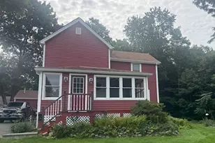 28 Bedford Rd, Woburn, MA 01801 - Photo 1