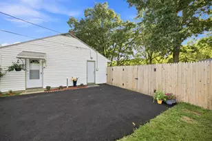 96 Shady Brook Ln, Springfield, MA 01118 - Photo 25