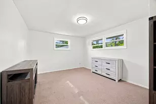 96 Shady Brook Ln, Springfield, MA 01118 - Photo 11