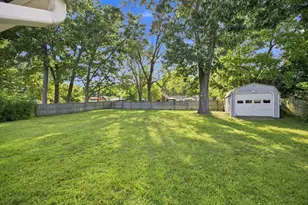 96 Shady Brook Ln, Springfield, MA 01118 - Photo 21