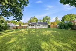 96 Shady Brook Ln, Springfield, MA 01118 - Photo 23