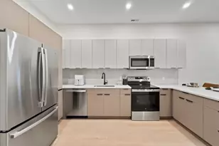 123 Essex, Lawrence, MA 01840 - Photo 9