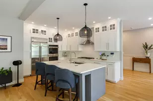 32 Lantern Ln, Wellesley, MA 02481 - Photo 9