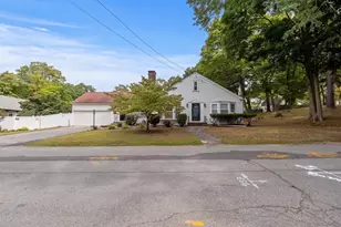 163 Oakside Ave, Methuen, MA 01844 - Photo 1