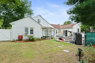 163 Oakside Ave, Methuen, MA 01844 - Photo 35
