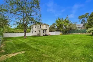 275 Holmes St, Halifax, MA 02338 - Photo 25