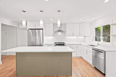 8 Wilmington Road, Burlington, MA 01803 - Photo 5