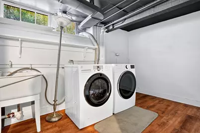 127 Commonwealth Ave, Newton, MA 02467 - Photo 29