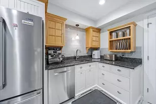 16 Country Club Rd, Peabody, MA 01960 - Photo 7