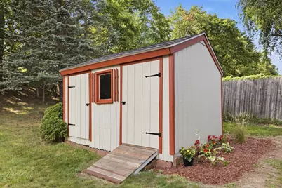 157 Marks St, Rockland, MA 02370 - Photo 7