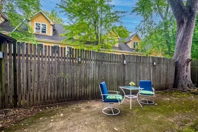 29-31 Washburn Ave #1A, Cambridge, MA 02140 - Photo 17