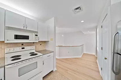 100 Parks St #27, Duxbury, MA 02332 - Photo 5
