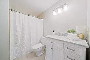 100 Parks St, Duxbury, MA 02332 - Photo 17
