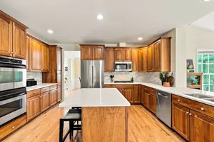 3 Washington Ln, Hopkinton, MA 01748 - Photo 9