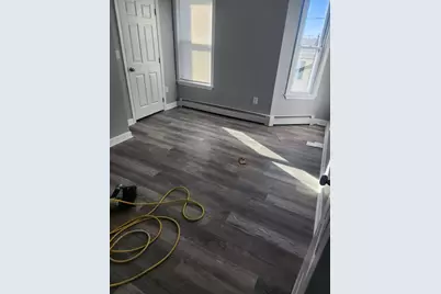 104 Concord St #1, Lowell, MA 01852 - Photo 3