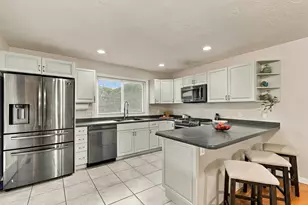 139 Captain Eames Cir, Ashland, MA 01721 - Photo 9