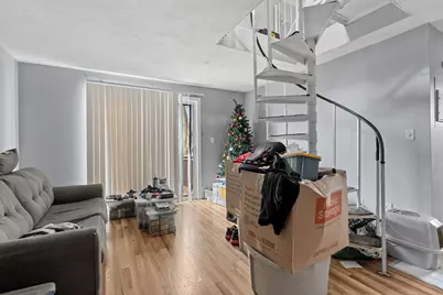 19 Hiawatha Rd, Boston, MA 02126 - Photo 21