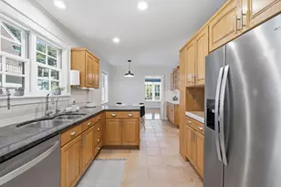 30 Chatham Rd, Longmeadow, MA 01106 - Photo 11