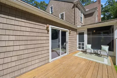 30 Chatham Rd, Longmeadow, MA 01106 - Photo 35