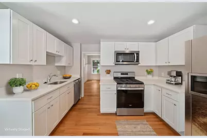 84 Blue Hills Parkway, Milton, MA 02186 - Photo 9