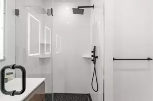 75 W Broadway, Boston, MA 02127 - Photo 17
