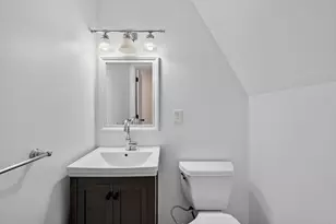 28 Admirals Wy, Chelsea, MA 02150 - Photo 23