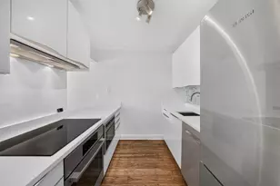 28 Admirals Wy, Chelsea, MA 02150 - Photo 5