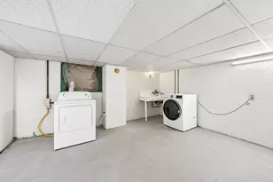 248 Princeton St, Boston, MA 02128 - Photo 29