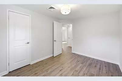243 Shady Brook Ln, Springfield, MA 01118 - Photo 27