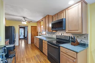66 Edgemere Rd, Lynn, MA 01904 - Photo 15
