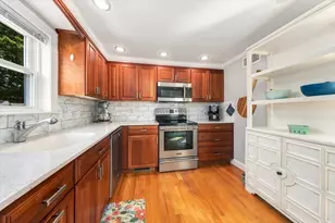 200 Roosevelt Rd, Weymouth, MA 02188 - Photo 9