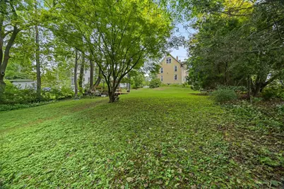 187 Holden St, Worcester, MA 01606 - Photo 41