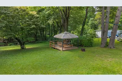 187 Holden St, Worcester, MA 01606 - Photo 39