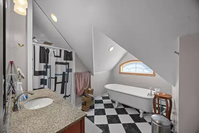 187 Holden St, Worcester, MA 01606 - Photo 23