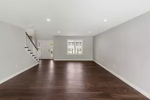 961 Wood St, Fall River, MA 02721 - Photo 9