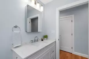 28 Ash St, Waltham, MA 02453 - Photo 25