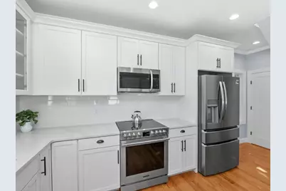 28 Ash Street #2, Waltham, MA 02453 - Photo 5