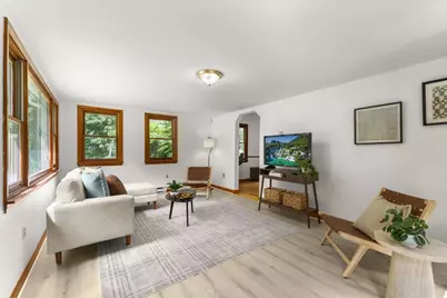 229 Bent St, Franklin, MA 02038 - Photo 3