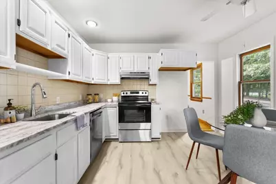 229 Bent St, Franklin, MA 02038 - Photo 9