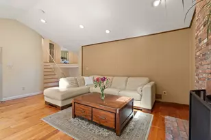 14 Fox Hollow Ln, Sharon, MA 02067 - Photo 9