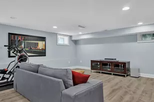 39 Arcola St, Lexington, MA 02420 - Photo 35