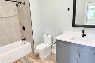 60 Cross St E, Somerville, MA 02145 - Photo 11