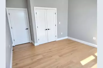 60 Cross St E #211, Somerville, MA 02145 - Photo 5